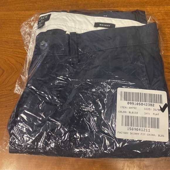 J Crew Skinny-fit chino pant
Item AN792 - Picture 5 of 5